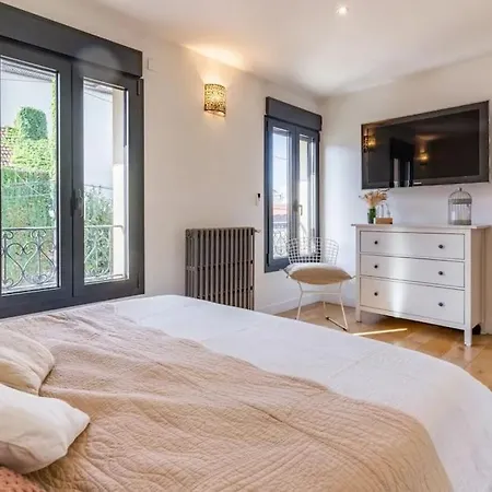 Jo 2024 - Maison D'architecte Avec Jardin Villeneuve-la-Garenne