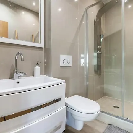 Jo 2024 - Maison D'architecte Avec Jardin Villa